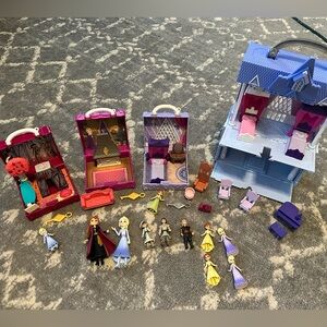 Frozen Pop Up Adventures castle playsets